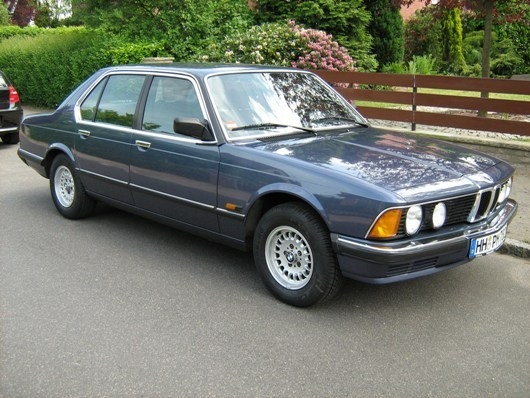 BMW 728i E23