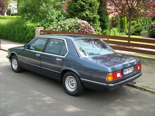 BMW 728i E23
