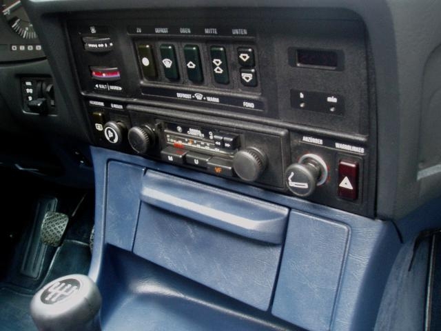 BMW 728i E23