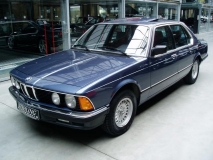 BMW 728i E23