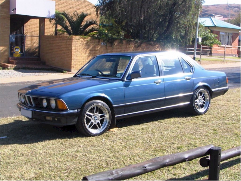 E23 745i SA (M88)