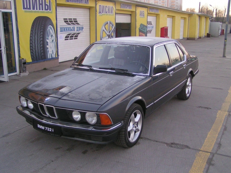 Свежие фото, после презентации новой семерки