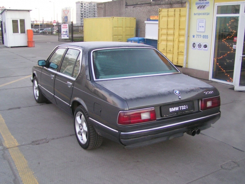 Свежие фото, после презентации новой семерки