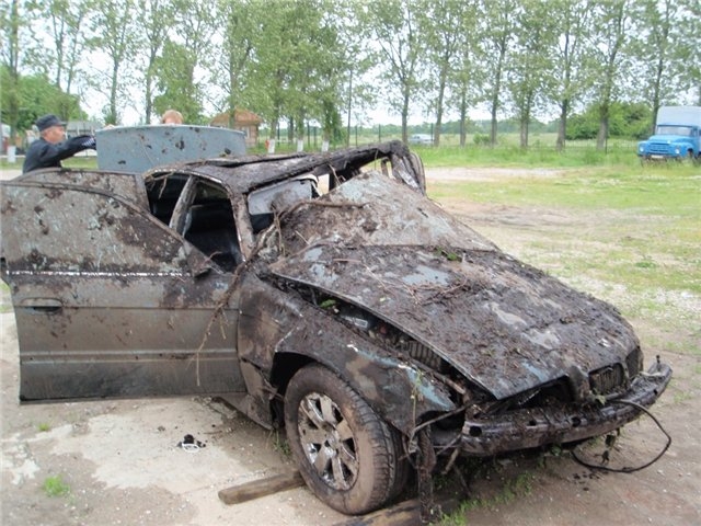 E38