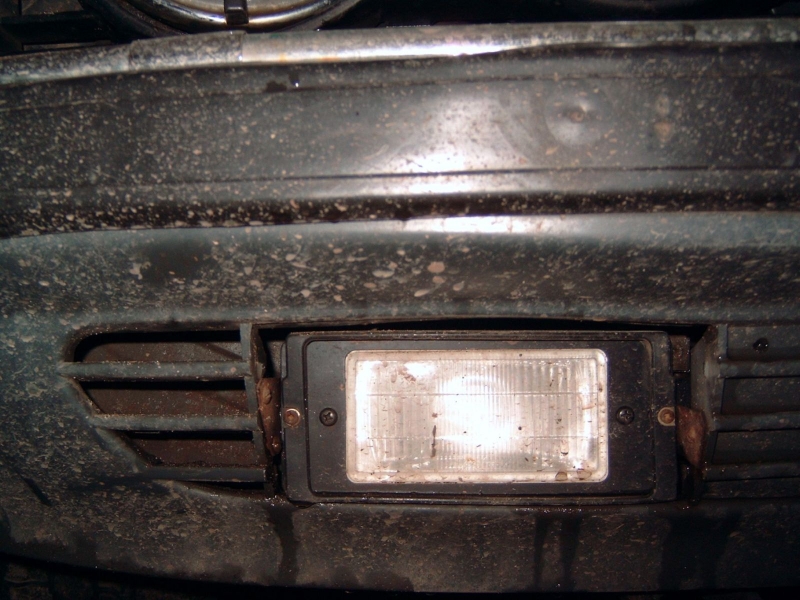 противотуманка FARREN - крепления