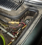 Уплотнитель капота