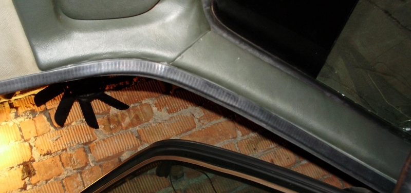 Уплотнитель Двери