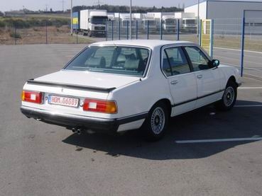 Белий Бумер 735i