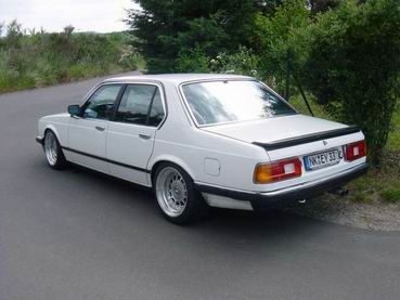 Белий Бумер 735i