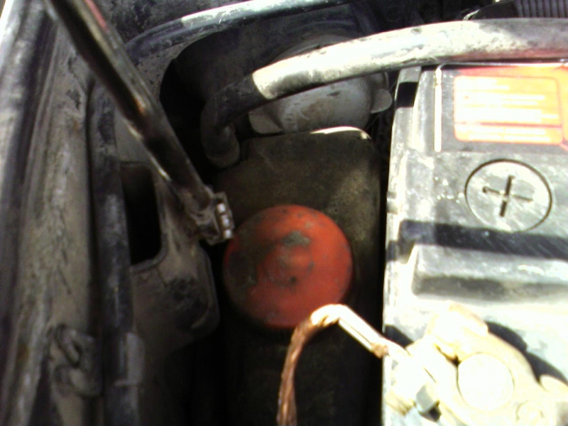 бачок с маслом