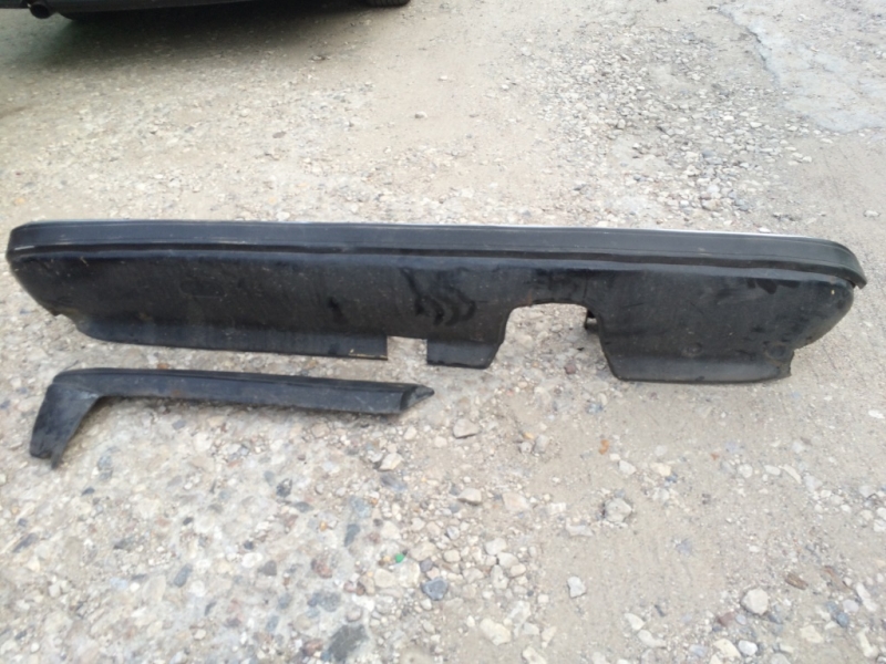 Задний бампер